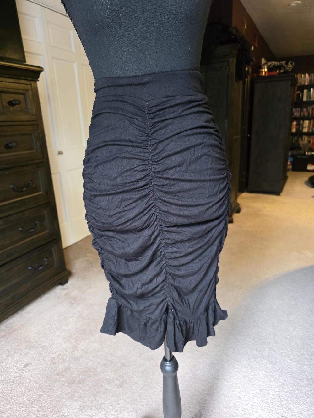 Putré Fashion Lily Ruched Mini Skirt XL NWT Black Stretch Bodycon Ruffle Hem